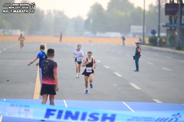 BINH DUONG NEW CITY HALF MARATHON 2024 - Ảnh #1738648