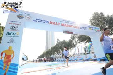 BINH DUONG NEW CITY HALF MARATHON 2024 - Ảnh #1819002