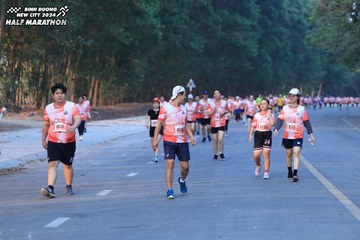BINH DUONG NEW CITY HALF MARATHON 2024 - Ảnh #1772043