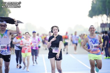 BINH DUONG NEW CITY HALF MARATHON 2024 - Ảnh #1759221