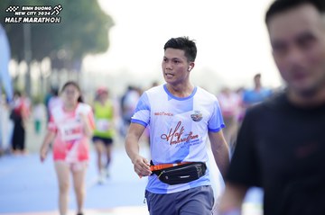 BINH DUONG NEW CITY HALF MARATHON 2024 - Ảnh #1759987