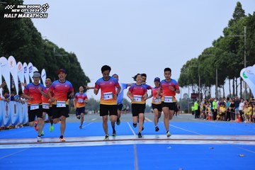 BINH DUONG NEW CITY HALF MARATHON 2024 - Ảnh #1737237