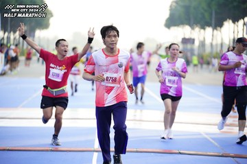 BINH DUONG NEW CITY HALF MARATHON 2024 - Ảnh #1762335