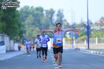 BINH DUONG NEW CITY HALF MARATHON 2024 - Ảnh #1767319
