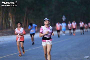 BINH DUONG NEW CITY HALF MARATHON 2024 - Ảnh #1750652