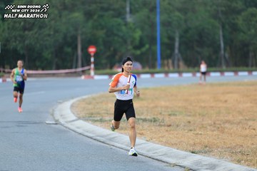 BINH DUONG NEW CITY HALF MARATHON 2024 - Ảnh #1735102