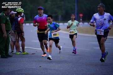 BINH DUONG NEW CITY HALF MARATHON 2024 - Ảnh #1724932