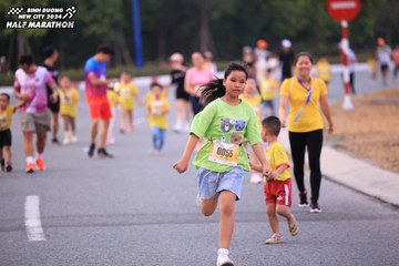 BINH DUONG NEW CITY HALF MARATHON 2024 - Ảnh #1727144