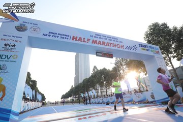 BINH DUONG NEW CITY HALF MARATHON 2024 - Ảnh #1819966