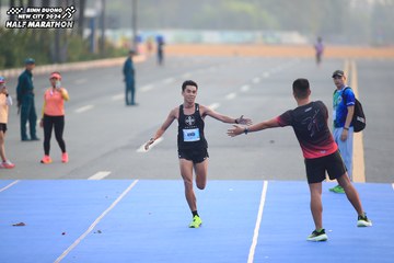 BINH DUONG NEW CITY HALF MARATHON 2024 - Ảnh #1738910