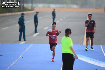 BINH DUONG NEW CITY HALF MARATHON 2024 - Ảnh #1738546