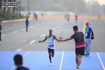 BINH DUONG NEW CITY HALF MARATHON 2024 - Ảnh #1738817
