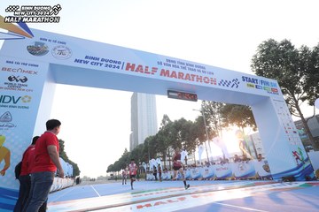BINH DUONG NEW CITY HALF MARATHON 2024 - Ảnh #1819377