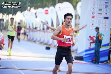 BINH DUONG NEW CITY HALF MARATHON 2024 - Ảnh #1762711