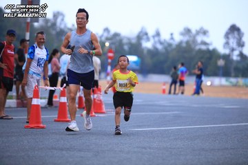 BINH DUONG NEW CITY HALF MARATHON 2024 - Ảnh #1727936