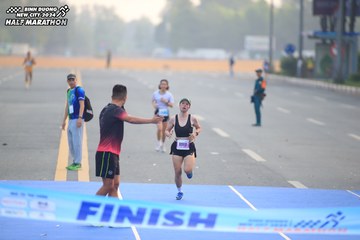 BINH DUONG NEW CITY HALF MARATHON 2024 - Ảnh #1738655