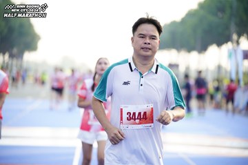 BINH DUONG NEW CITY HALF MARATHON 2024 - Ảnh #1762975