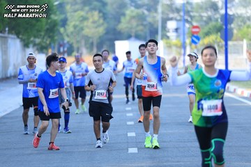 BINH DUONG NEW CITY HALF MARATHON 2024 - Ảnh #1770408