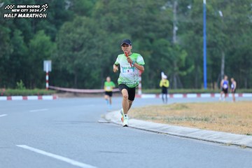 BINH DUONG NEW CITY HALF MARATHON 2024 - Ảnh #1735857