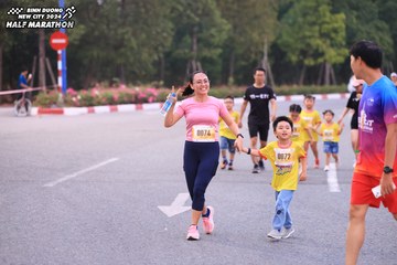 BINH DUONG NEW CITY HALF MARATHON 2024 - Ảnh #1727165