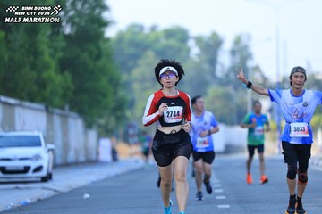 BINH DUONG NEW CITY HALF MARATHON 2024 - Ảnh #1764430
