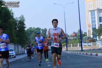 BINH DUONG NEW CITY HALF MARATHON 2024 - Ảnh #1764273