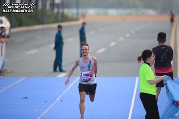 BINH DUONG NEW CITY HALF MARATHON 2024 - Ảnh #1738505