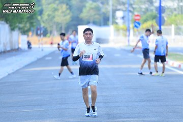 BINH DUONG NEW CITY HALF MARATHON 2024 - Ảnh #1771416