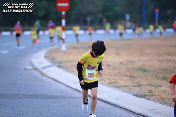 BINH DUONG NEW CITY HALF MARATHON 2024 - Ảnh #1726254
