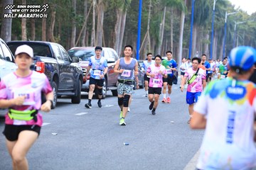 BINH DUONG NEW CITY HALF MARATHON 2024 - Ảnh #1750677