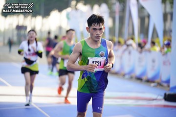 BINH DUONG NEW CITY HALF MARATHON 2024 - Ảnh #1761820