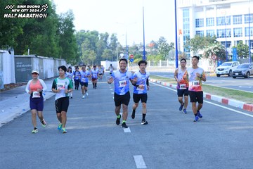 BINH DUONG NEW CITY HALF MARATHON 2024 - Ảnh #1770752