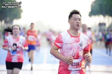 BINH DUONG NEW CITY HALF MARATHON 2024 - Ảnh #1763861