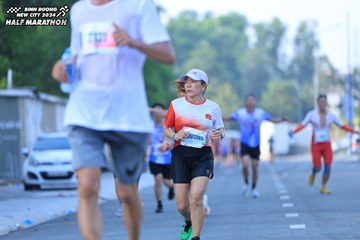 BINH DUONG NEW CITY HALF MARATHON 2024 - Ảnh #1766415