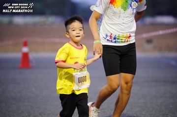 BINH DUONG NEW CITY HALF MARATHON 2024 - Ảnh #1725926