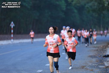 BINH DUONG NEW CITY HALF MARATHON 2024 - Ảnh #1750048