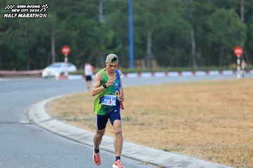 BINH DUONG NEW CITY HALF MARATHON 2024 - Ảnh #1735016