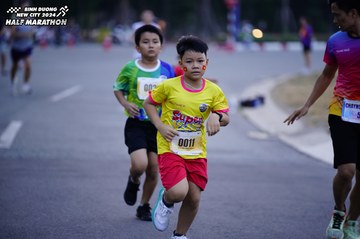 BINH DUONG NEW CITY HALF MARATHON 2024 - Ảnh #1724575