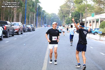 BINH DUONG NEW CITY HALF MARATHON 2024 - Ảnh #1755413