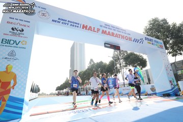 BINH DUONG NEW CITY HALF MARATHON 2024 - Ảnh #1819277