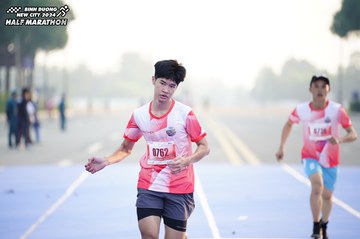 BINH DUONG NEW CITY HALF MARATHON 2024 - Ảnh #1756807