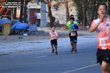 BINH DUONG NEW CITY HALF MARATHON 2024 - Ảnh #1750631