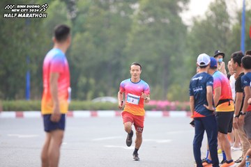 BINH DUONG NEW CITY HALF MARATHON 2024 - Ảnh #1736529