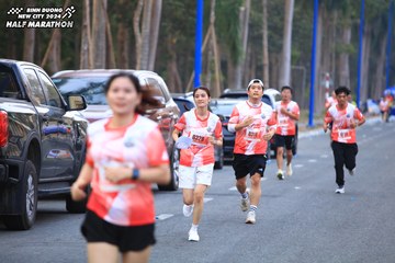 BINH DUONG NEW CITY HALF MARATHON 2024 - Ảnh #1756204