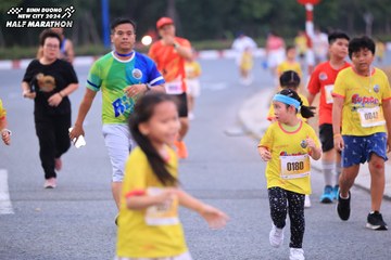 BINH DUONG NEW CITY HALF MARATHON 2024 - Ảnh #1727006