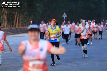 BINH DUONG NEW CITY HALF MARATHON 2024 - Ảnh #1772116