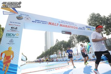BINH DUONG NEW CITY HALF MARATHON 2024 - Ảnh #1818829