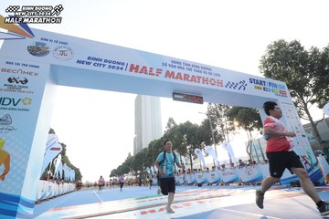 BINH DUONG NEW CITY HALF MARATHON 2024 - Ảnh #1821019