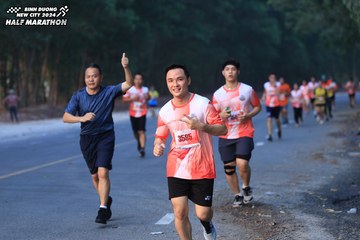 BINH DUONG NEW CITY HALF MARATHON 2024 - Ảnh #1750187