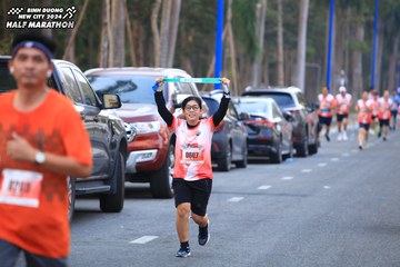 BINH DUONG NEW CITY HALF MARATHON 2024 - Ảnh #1756339